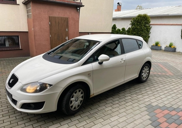 Seat Leon cena 16900 przebieg: 175663, rok produkcji 2010 z Syców małe 92